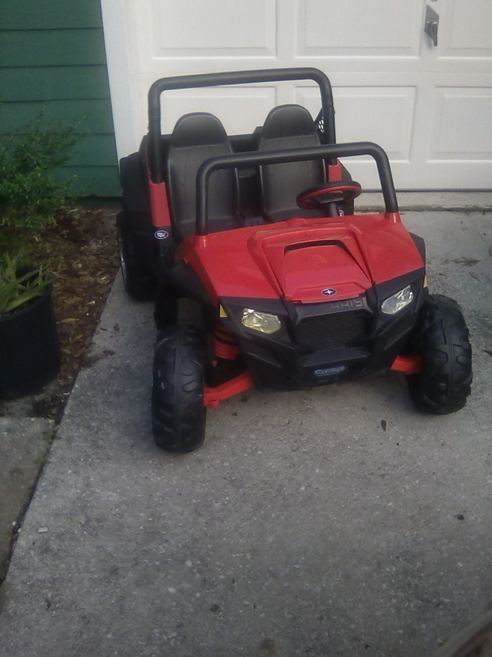 peg perego polaris rzr 900 ride on